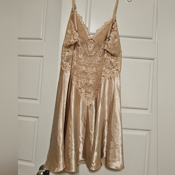 La Vie en Rose nightgown Size M - Picture 7 of 9